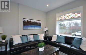 33-33 Beaconsfield Ave in London, ON - Building Photo - Building Photo