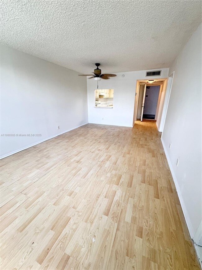 9441 Evergreen Pl in Davie, FL - Building Photo - Building Photo