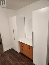 452 D'Arcy St in Newmarket, ON - Building Photo - Building Photo