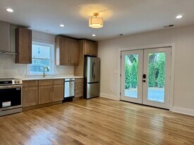 15 Oxford St, Unit ADU in Montclair, NJ - Building Photo