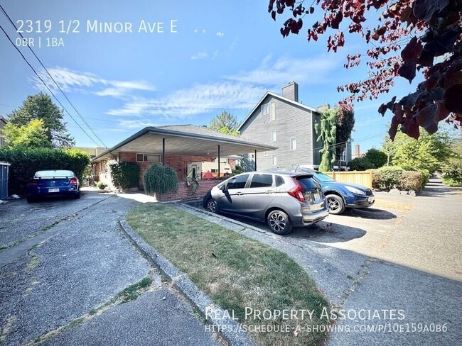 2319 Minor Ave E in Seattle, WA - Foto de edificio - Building Photo