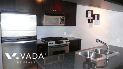 1001 Homer St in Vancouver, BC - Building Photo - Building Photo
