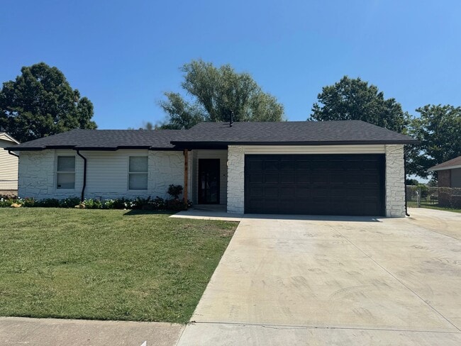 property at 7817 N 122nd Ave E