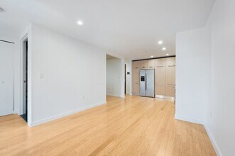 691 Massachusetts Ave, Unit 408R in Boston, MA - Building Photo - Building Photo