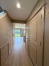 27 W 4th St in Lowell, OR - Building Photo - Building Photo