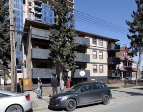 The Scenic Place in Calgary, AB - Building Photo - Building Photo
