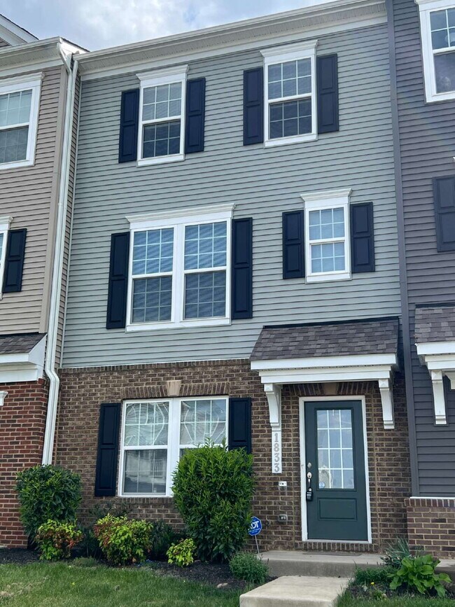 property at 1833 Sag Harbor Ln