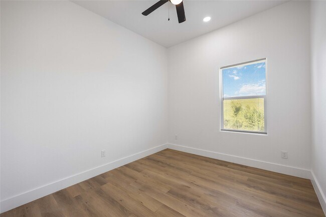 9723 Cargill St in Houston, TX - Foto de edificio - Building Photo
