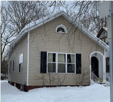 1523 College Ave in Stevens Point, WI - Building Photo