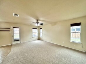 2736 Breezy Point Cove in Round Rock, TX - Building Photo - Building Photo