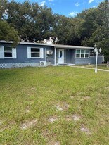 1500 Daroca Dr in Deltona, FL - Building Photo