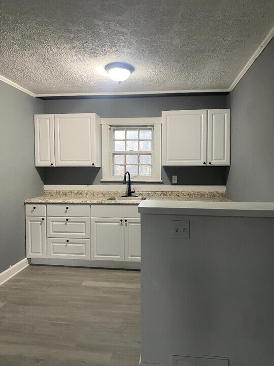 820 Weber Ave in Akron, OH - Building Photo