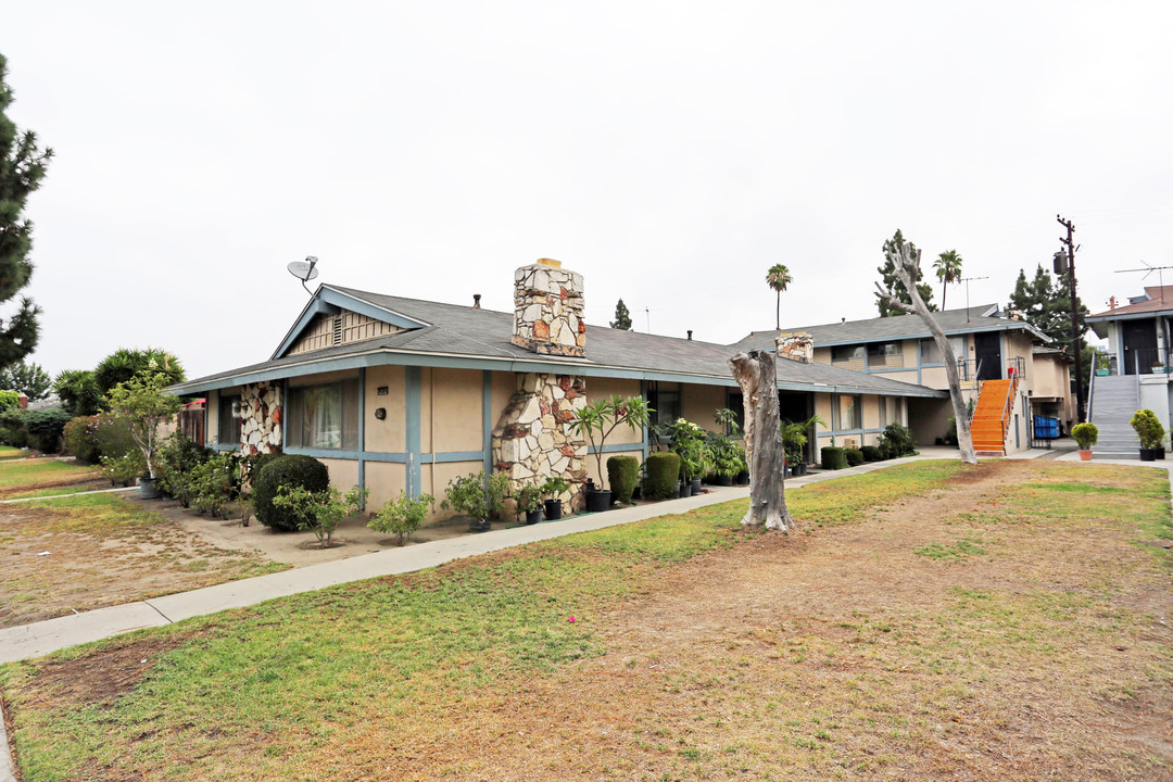 12152 Haster St in Garden Grove, CA - Building Photo