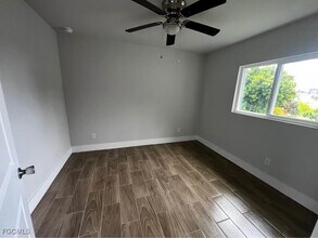 1106 Cape Coral Pkwy W in Cape Coral, FL - Building Photo - Building Photo