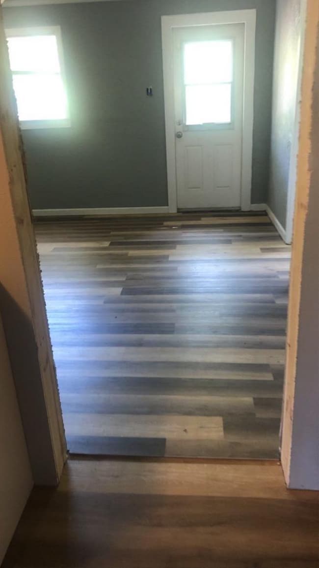 property at 2805 S Vienna St