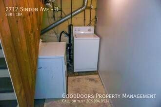 2712 Sinton Ave in Regina, SK - Building Photo - Building Photo