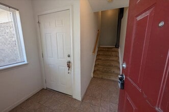 850 Amanda Ln in Pontiac, MI - Building Photo - Building Photo