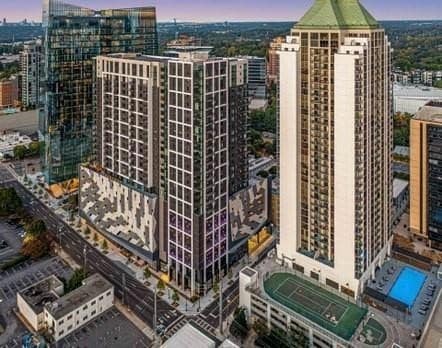 1301 Spring St NW in Atlanta, GA - Foto de edificio - Building Photo