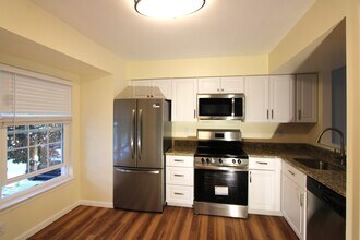 7827 Hidden Creek Way in Orchard Beach, MD - Building Photo - Building Photo