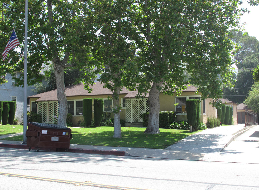 2518 Canada Blvd in Glendale, CA - Building Photo