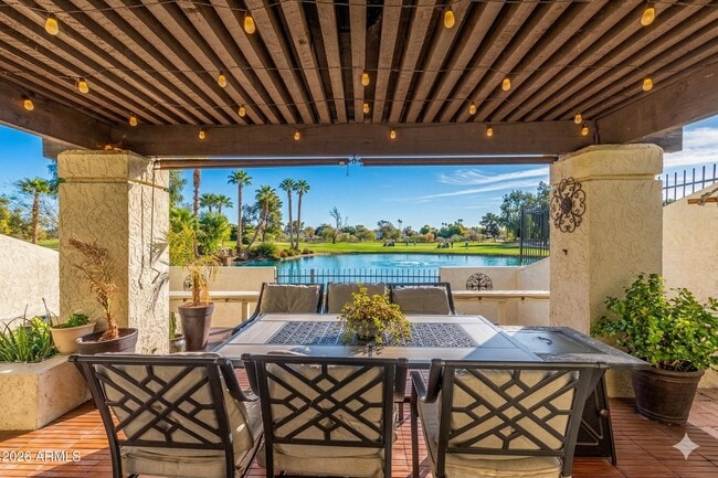 property at 2529 N Miller Rd