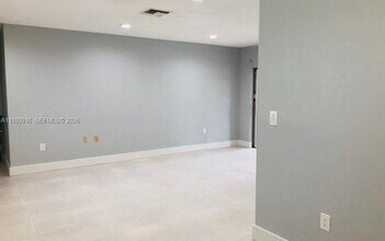 930 Benevento Ave in Coral Gables, FL - Building Photo - Building Photo