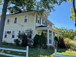 182 N Bridge St in Somerville, NJ - Building Photo - Building Photo