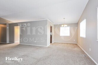 1 Berry Ct in Lake St. Louis, MO - Building Photo - Building Photo