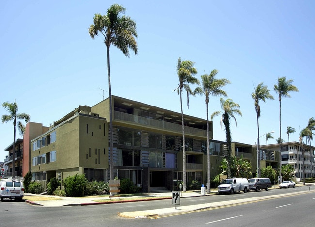 Sixth Avenue Apartments in San Diego, CA - Building Photo - Building Photo