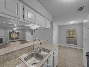 2001 Wilshire Dr in Irving, TX - Building Photo - Building Photo