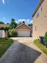 8129 Parkton Gate Dr in Huntersville, NC - Building Photo - Building Photo