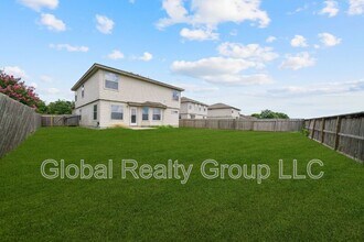 537 Starling Creek in New Braunfels, TX - Building Photo - Building Photo