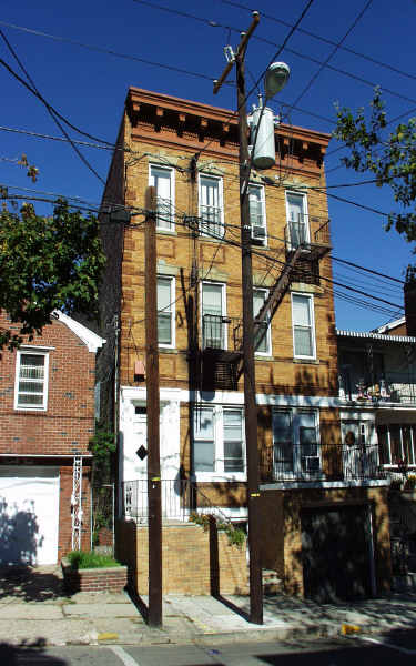 20 63rd St in West New York, NJ - Building Photo