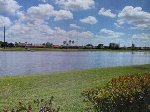 9850 Costa Mesa Ln, Unit 712 in Bonita Springs, FL - Foto de edificio - Building Photo