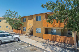 Casa De Roman Apartments in Somerton, AZ - Building Photo - Building Photo