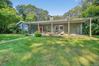 148 Teatown Rd in Croton-on-Hudson, NY - Building Photo - Building Photo