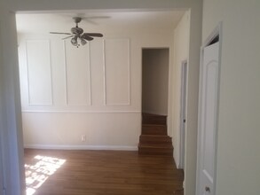 212 S Moreno Dr in Beverly Hills, CA - Building Photo - Building Photo