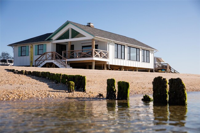 610 Park Ave in Mattituck, NY - Building Photo - Building Photo