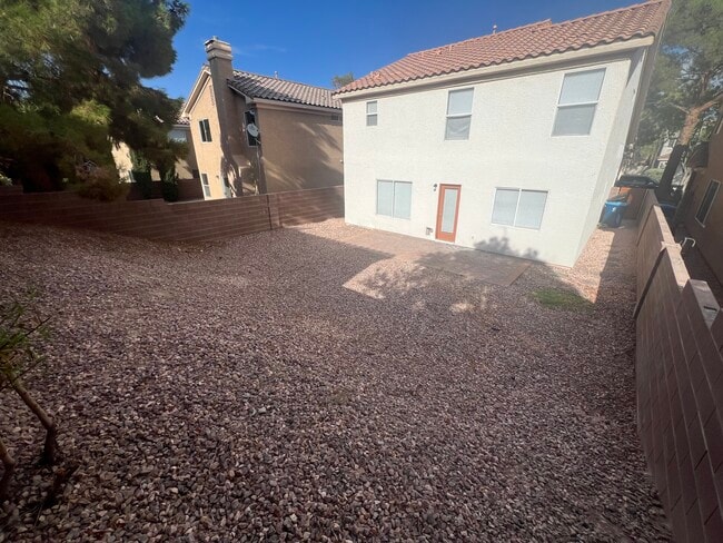 1313 Paraiso St in Las Vegas, NV - Foto de edificio - Building Photo