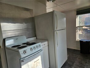 607 N Cayuga St in Ithaca, NY - Building Photo - Building Photo