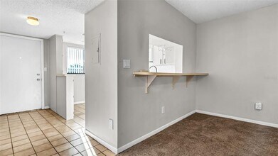 3055 Casa Del Sol Cir, Unit 104 in Clearwater, FL - Building Photo - Building Photo