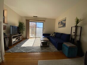 96 Gainsborough St, Unit 306w in Boston, MA - Building Photo - Building Photo