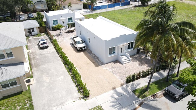 property at 318 9th St