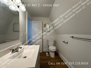 1325 S Burdick St in Kalamazoo, MI - Building Photo - Building Photo