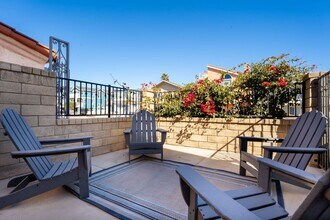 2405 Ocean Dr in Oxnard, CA - Building Photo - Building Photo