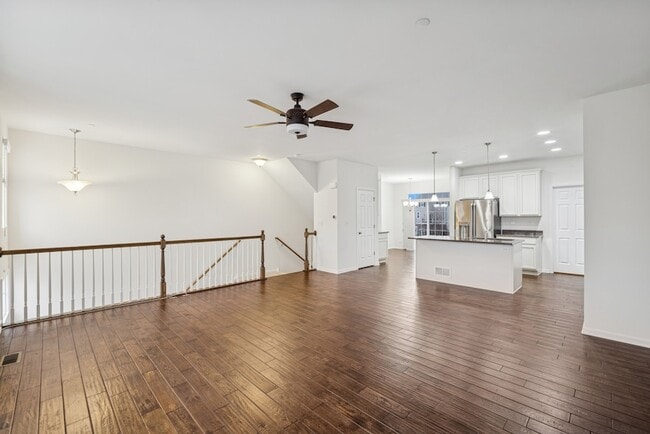 70 Marcel Ln in Schaumburg, IL - Building Photo - Building Photo