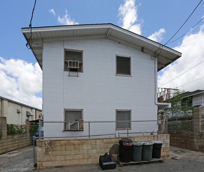 2154 Eluwene St in Honolulu, HI - Building Photo - Building Photo