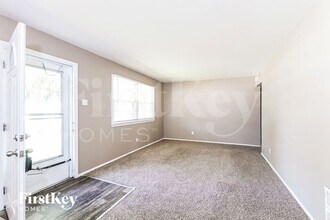 510 Impala Ln in Hazelwood, MO - Building Photo - Building Photo