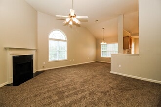 9500 Poole Rd in Villa Rica, GA - Building Photo - Building Photo