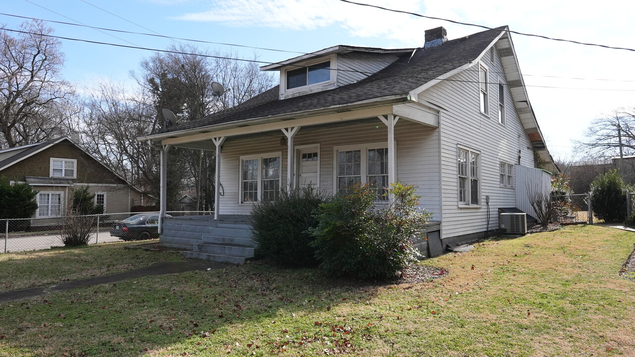 327 Rose St in Nashville, TN - Building Photo